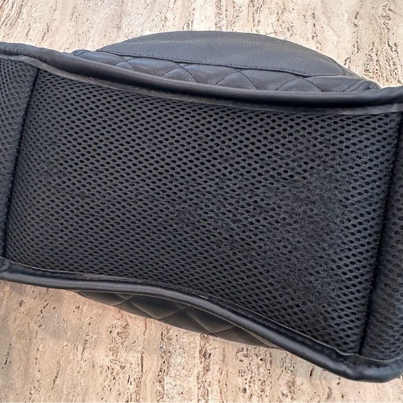 The Tushbaby Hip Carrier - Vegan Leather Black with Gold Hardware - EUC - Picture 8 of 8